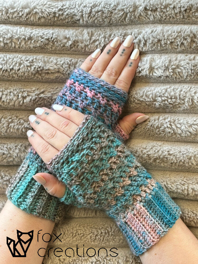 Criss Cross Fingerless Gloves Crochet Pattern