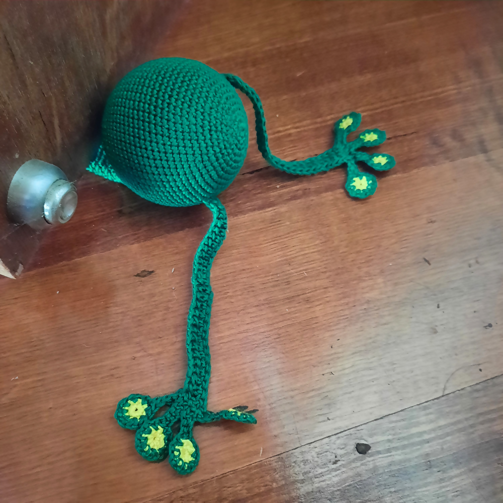 Squashed-frog-doorstop-forest-green-bottom--Australian-made-watch-the-birdy-crochet