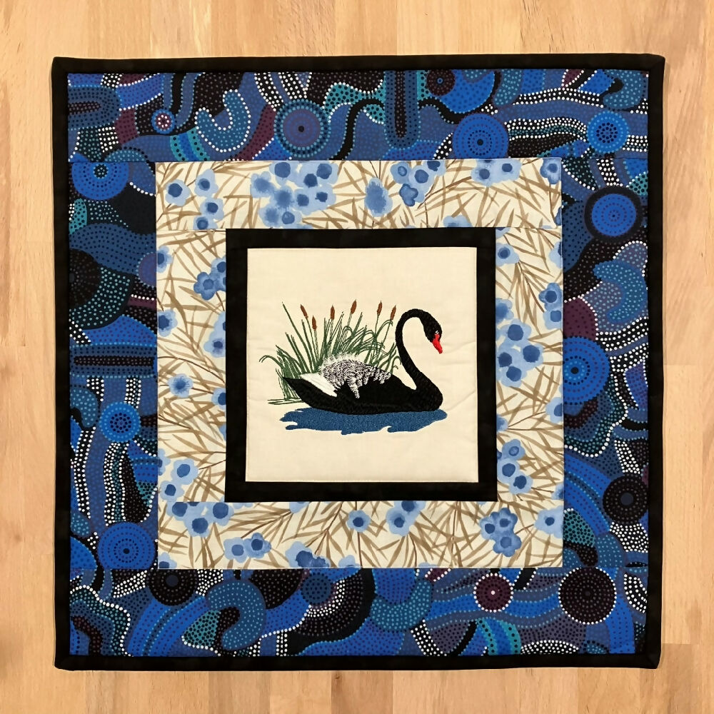 table-centre-handmade-Australia-black-swan_1