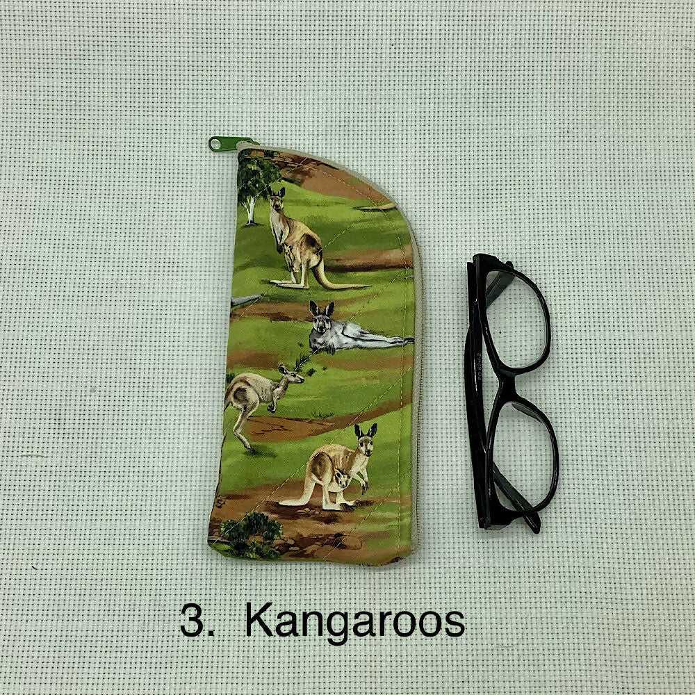 Kangaroos, Emus curved top zip pouch for glasses, phones, handbag organiser, etc.