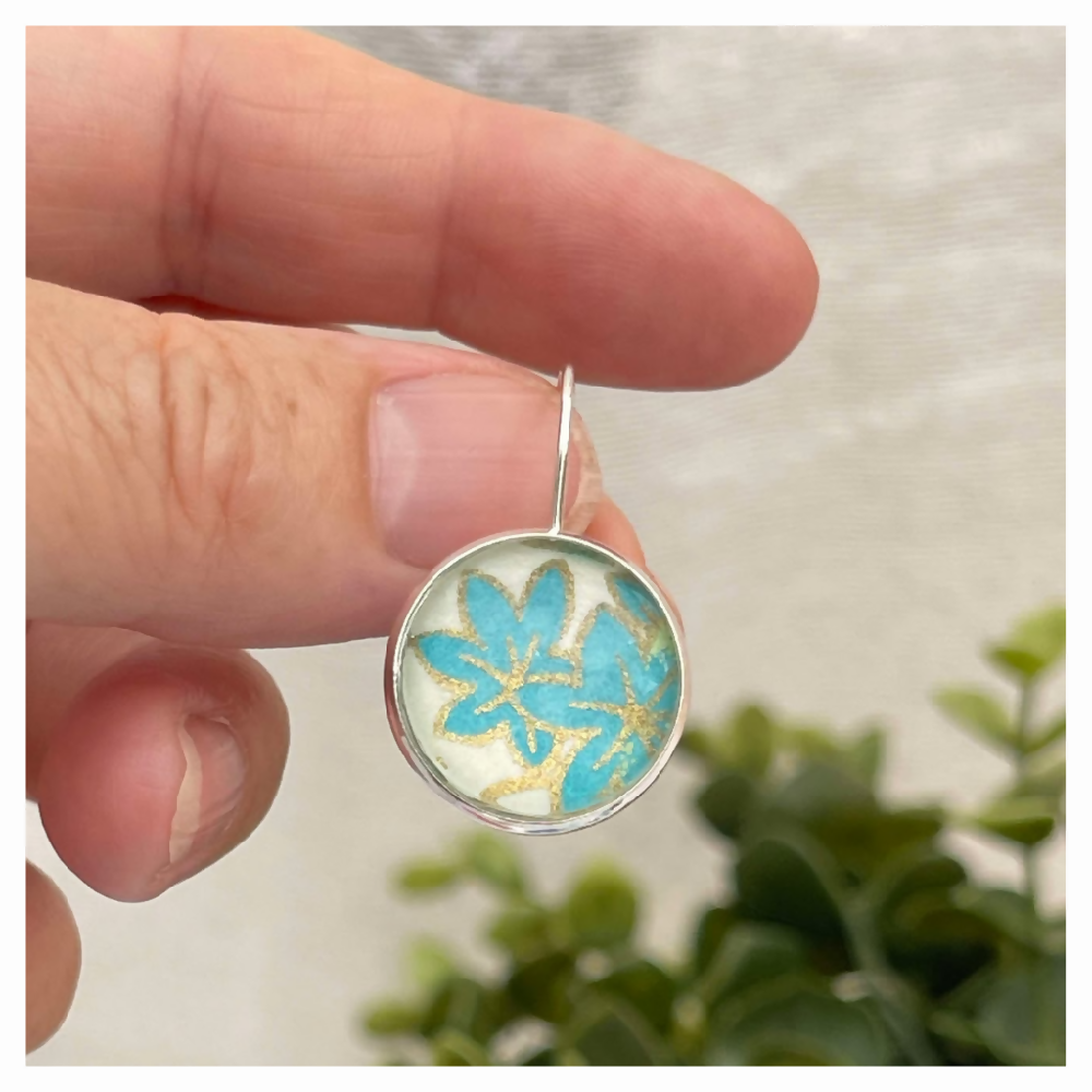 Origami-paper-earrings-silver-hooks-Japanese-inspired-02