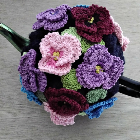 Tea cosy with pansies for medium teapot