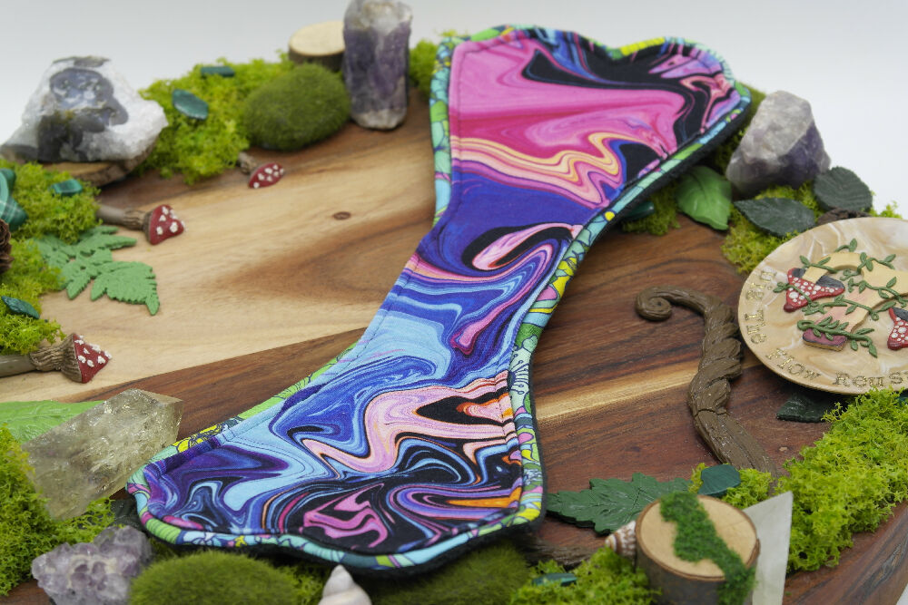 Eco-friendly reusable cloth pad 14" moderate (Lips of an Angel) - Floating