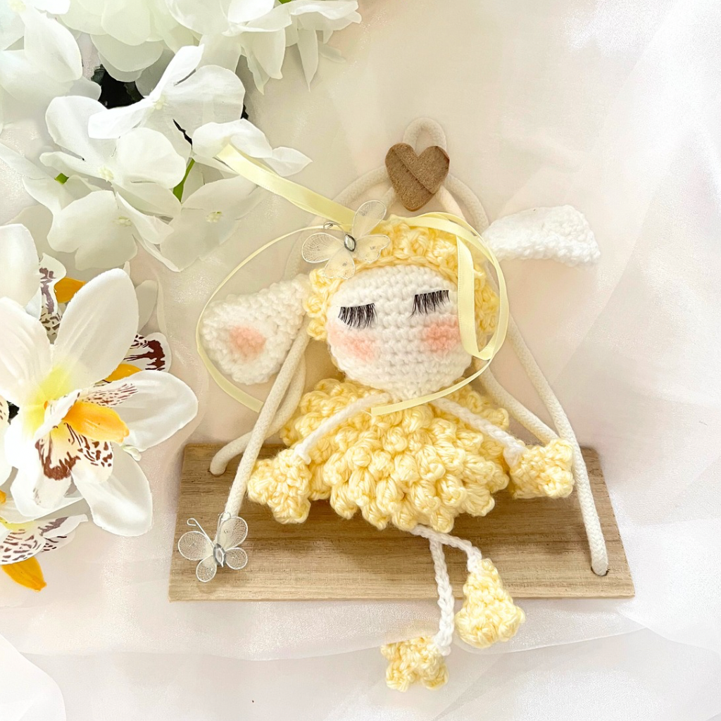 Crochet Lamb Wall Hanging, Nursery Decor, Baby Room Wall Hanging