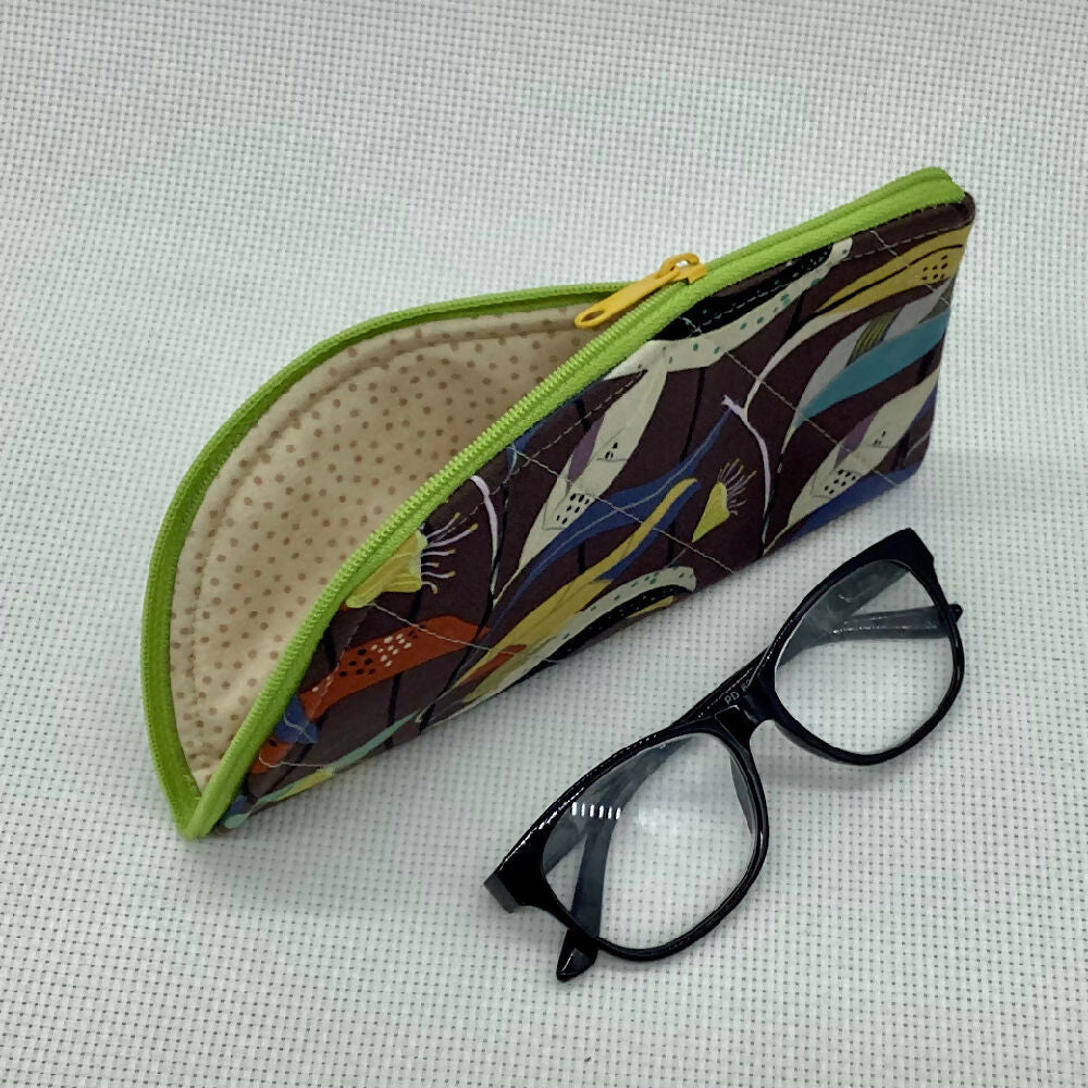 Gum leaves curved top zip pouch for glasses, phones, handbag organiser, etc.