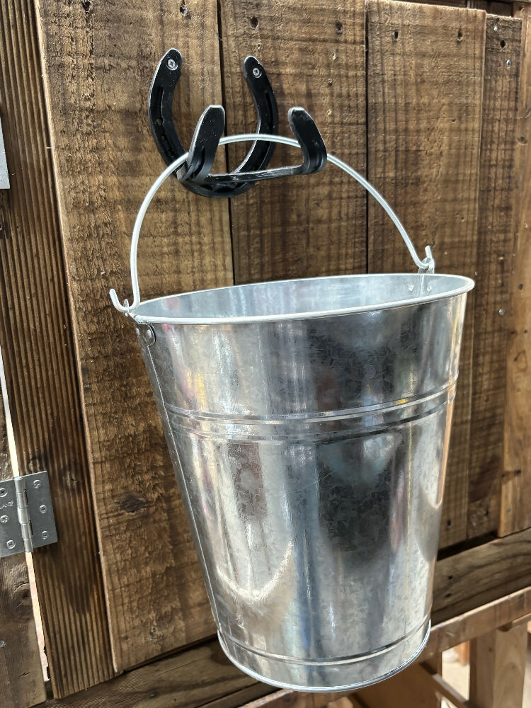 Horseshoe Bucket rack hook