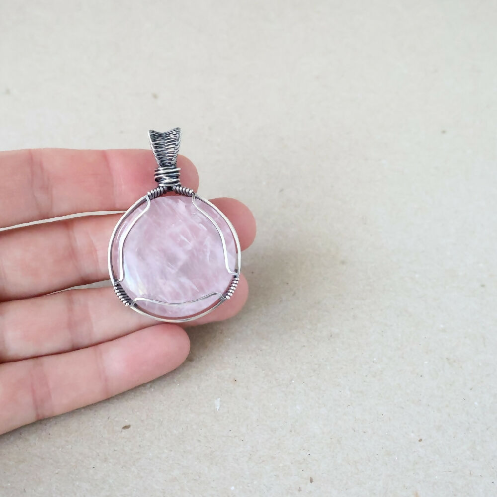 PJS06080_07_RoseQuartzPendant_C