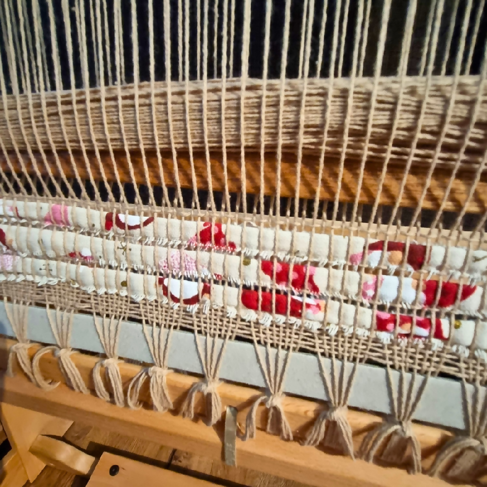 australian-artist-handmade-handwoven-christmas-cotton-fabric-gnome-tablerunner-7