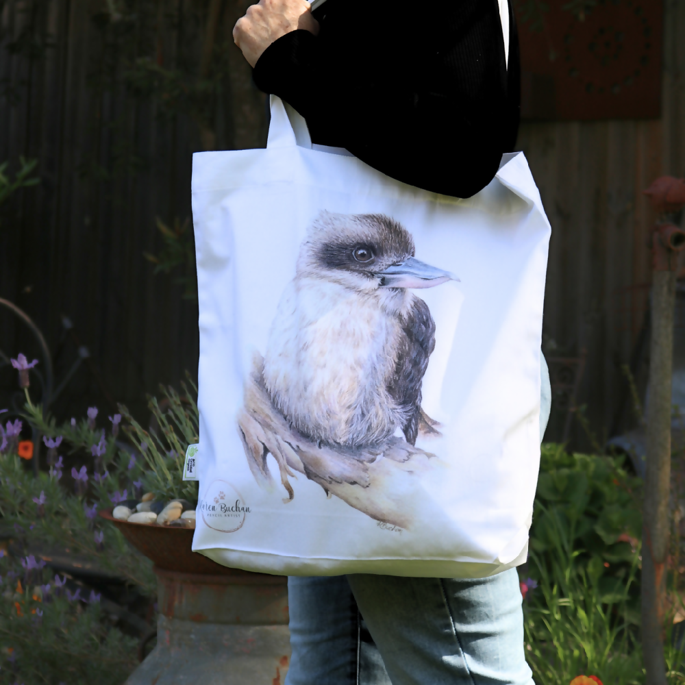 Australian-artist-illustration-tote-bag-kookaburra-in-use