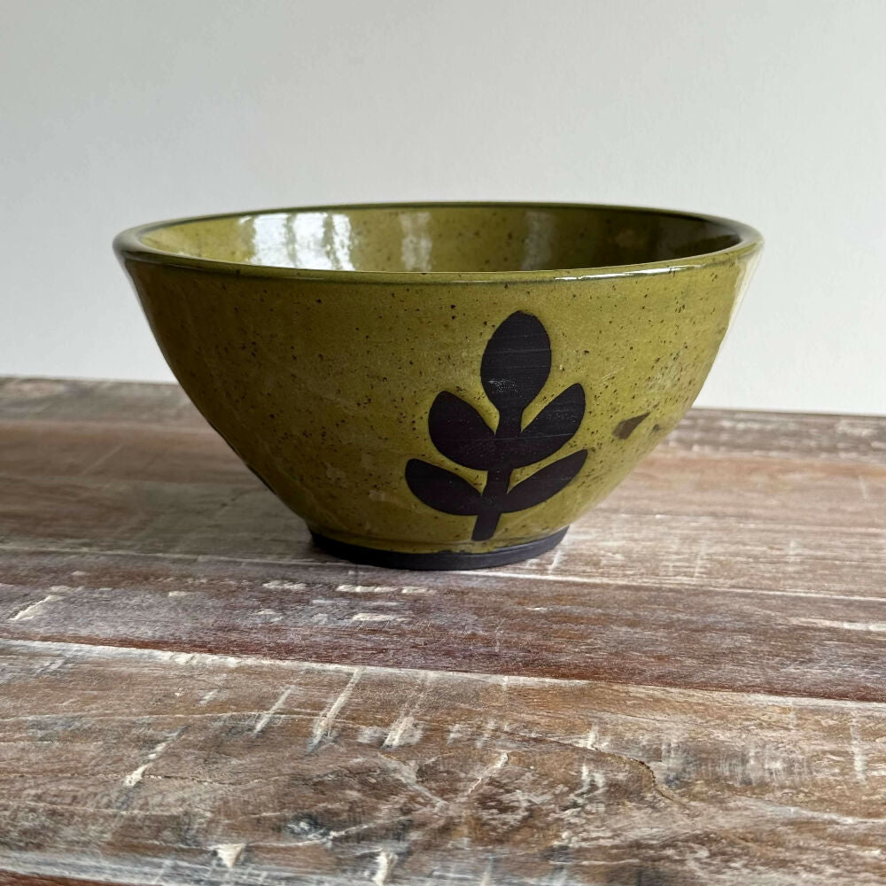 Australian-Ceramic-Pottery-Artist-Ana-Ceramica-Home-Decor-Kitchen-and-Dining-Servingware-Olive-Leaf-Bowl-Black-Clay-Wheel-Thrown-Pottery