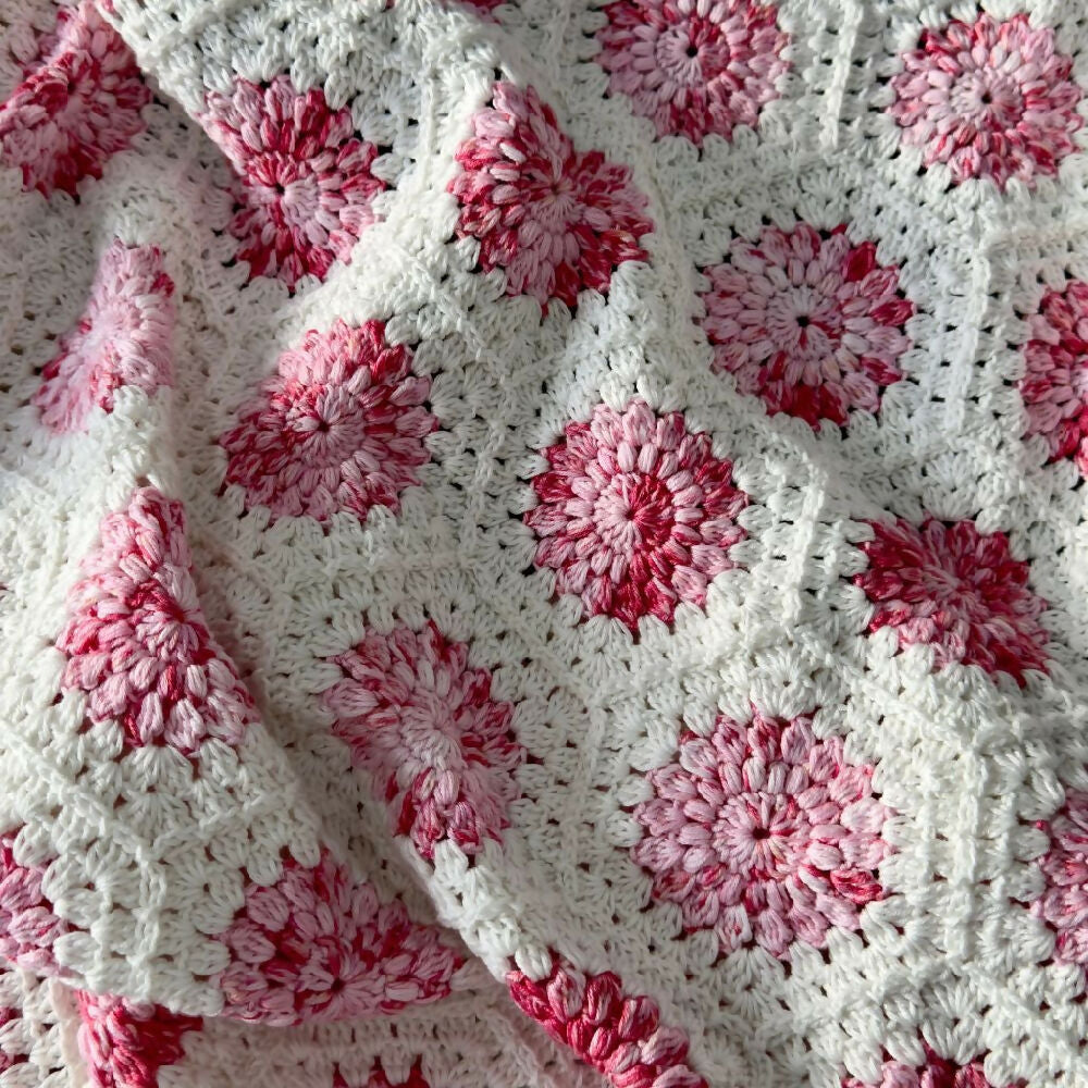 Strawberry Red Speckled Cotton Yarn Cake