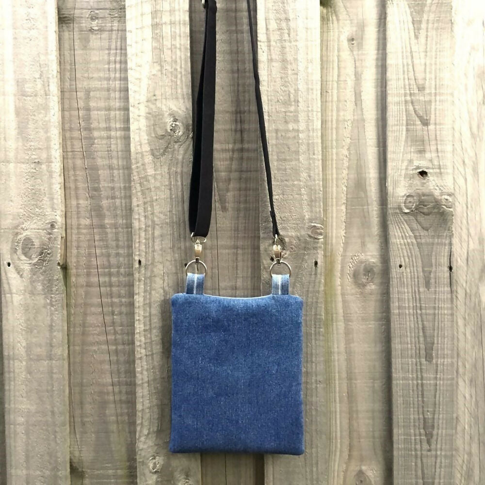 upcycled_denim_crossbody_bag_01h