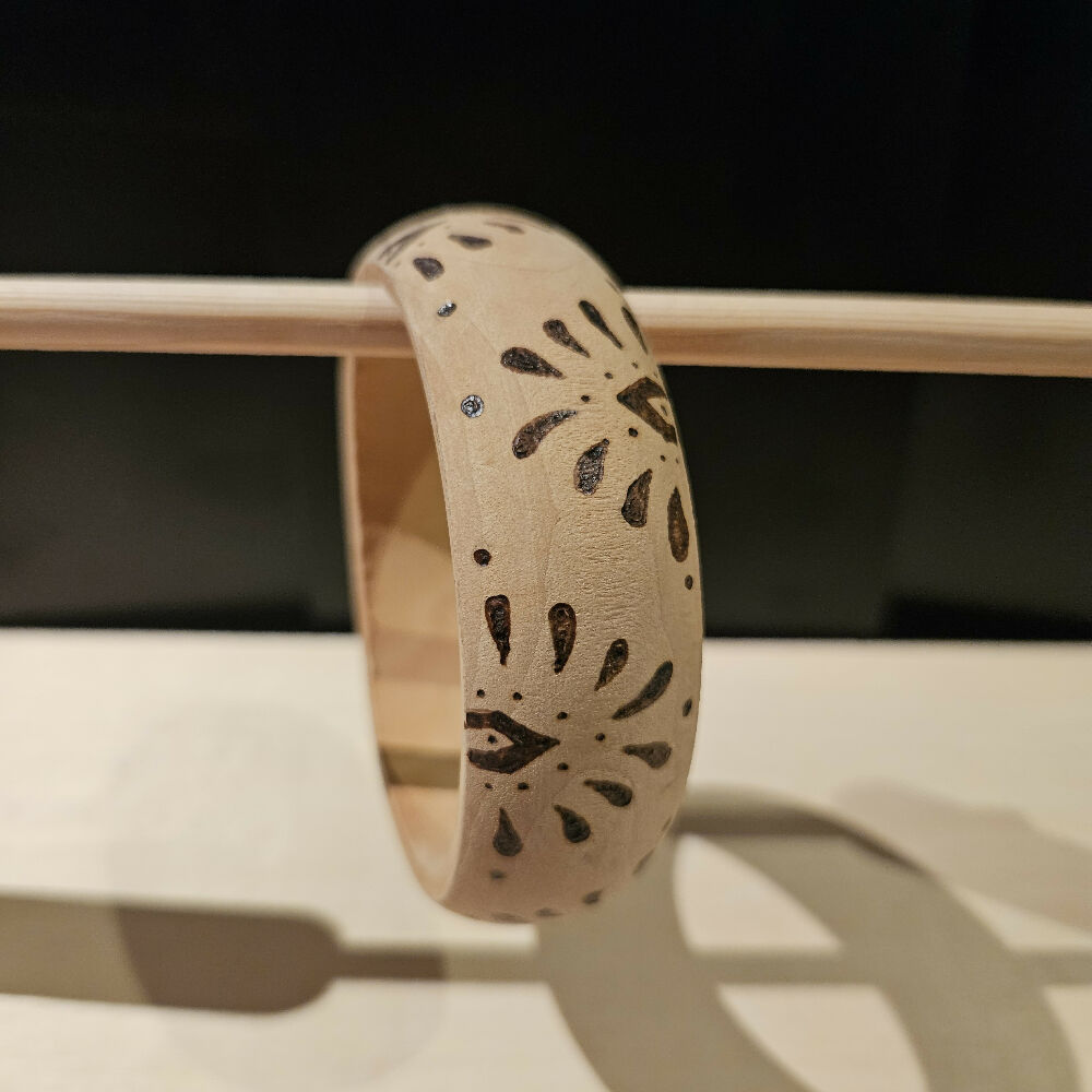 wooden bangle - inka