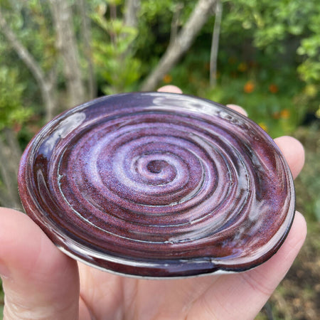 Ceramic spoon rest - swirly glazed