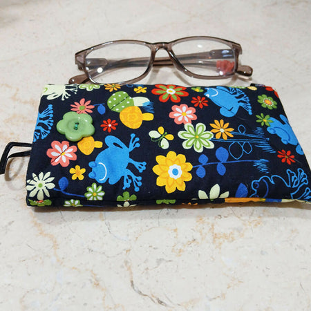 Spectacle case protector, eyewear case, frog print