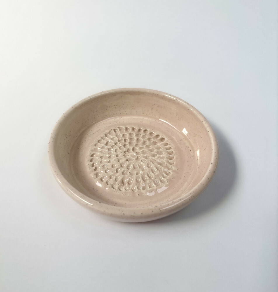 garlic grater soft pink