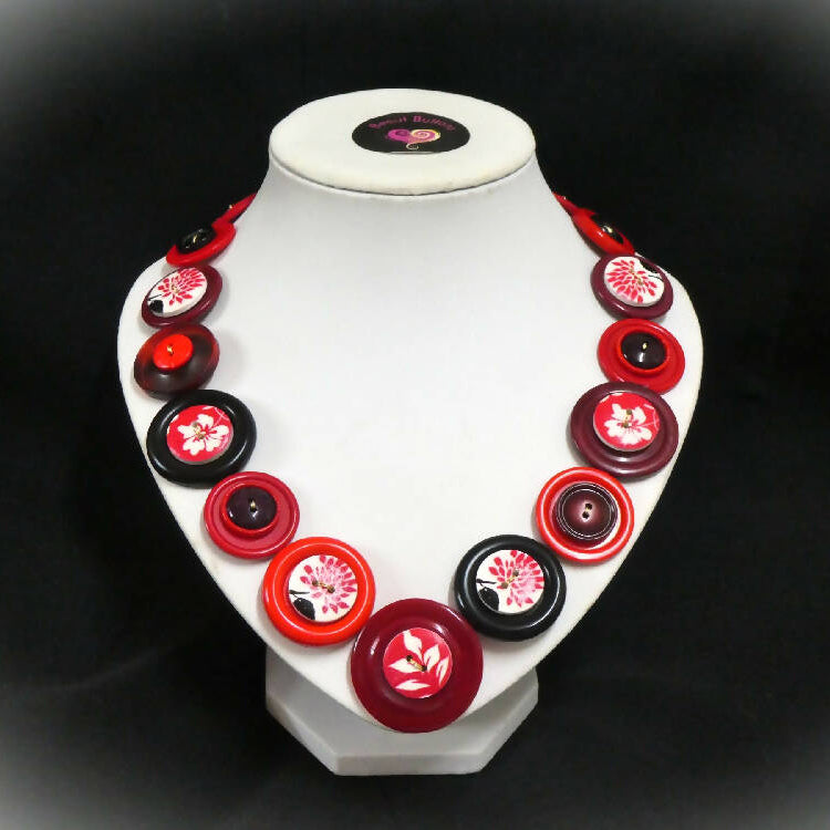 Red button necklace - Flower Power
