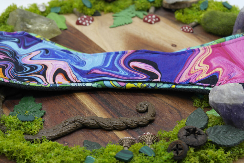 Eco-friendly reusable cloth pad 14" moderate (Lips of an Angel) - Floating