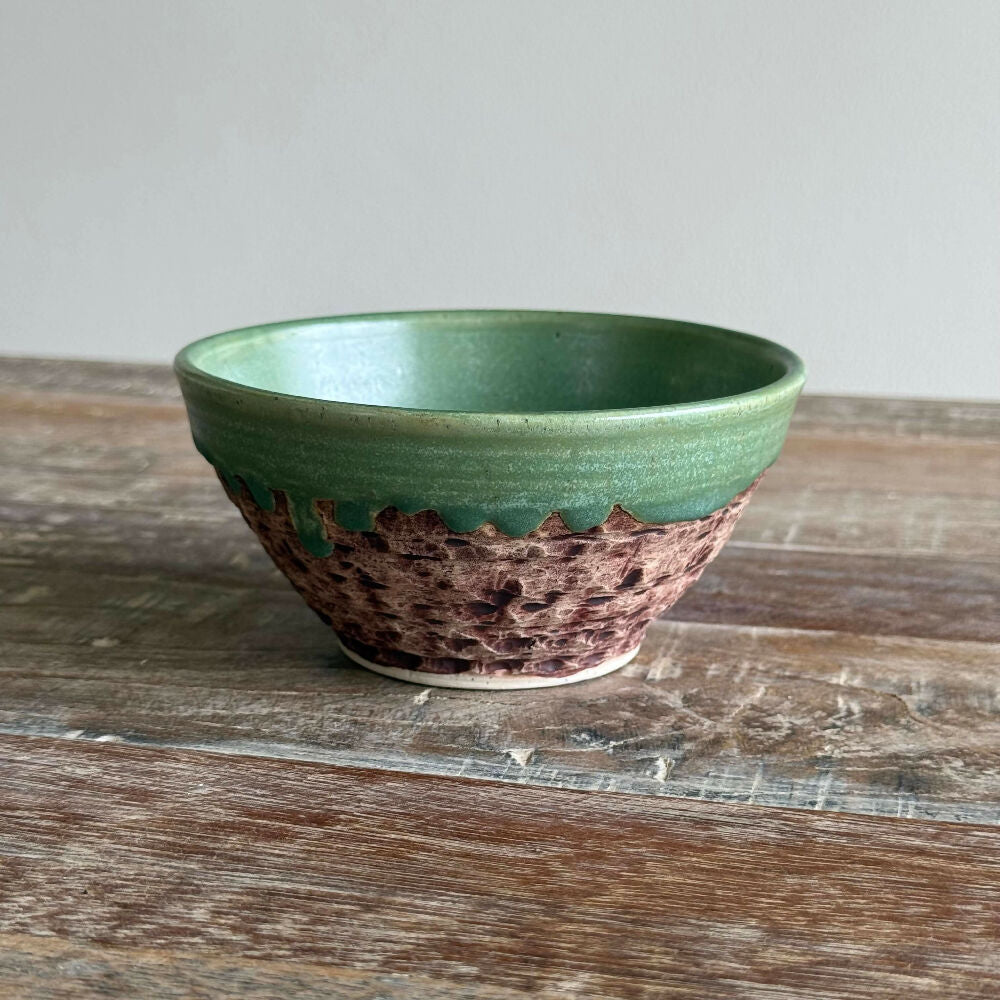 Australian-Ceramic-Pottery-Artist-Ana-Ceramica-Home-Decor-Kitchen-and-Dining-Servingware-Ivy-Chattered-Bowl-Dips-Snacks-Wheel-Thrown-Pottery