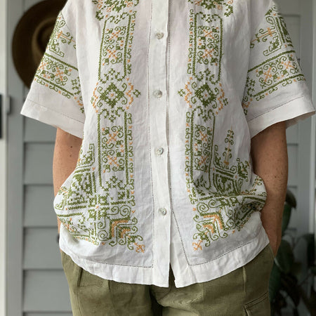 White Linen Embroidered tablecloth shirt/upcycled tablecloth/unisex shirt/Size Small