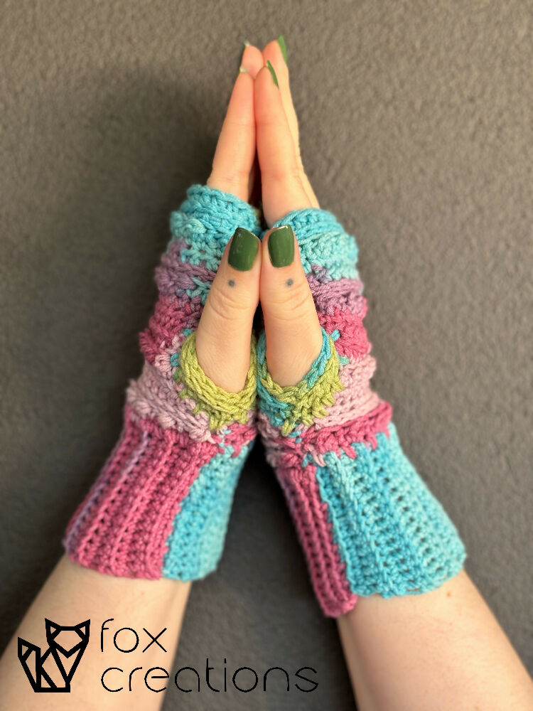 Spring Berry Fingerless Gloves Crochet Pattern