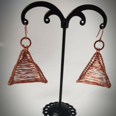 Fun large bail style hooped earrings using figure 8 weave