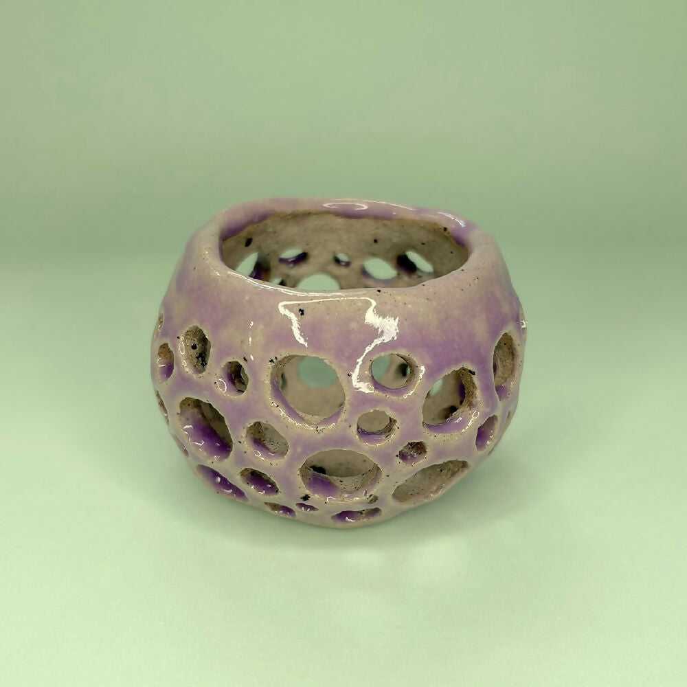 Pinch small pot large holes amethyst