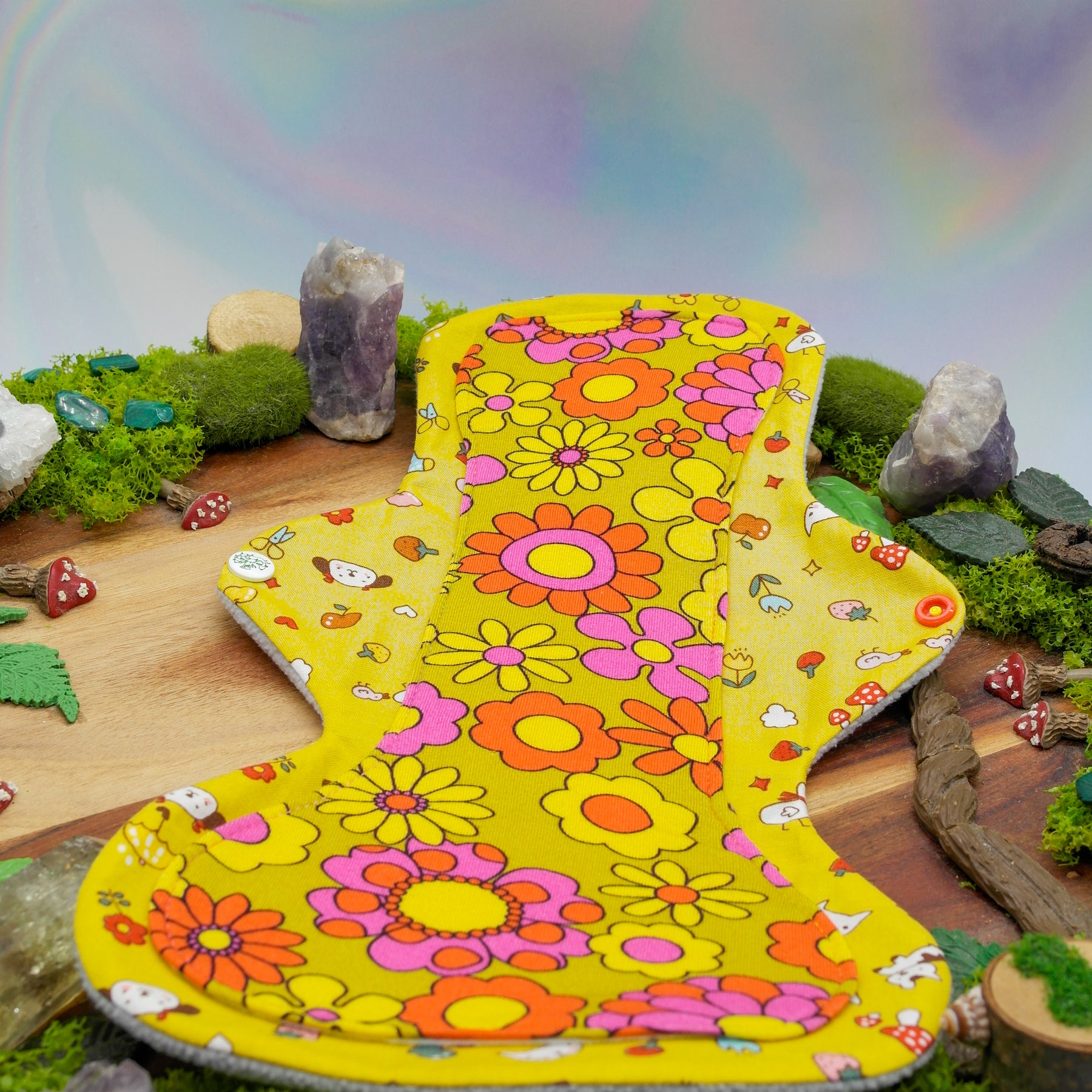 Reusable cloth pad 14" heavy (HH Mega Curvy Flare) - inner child