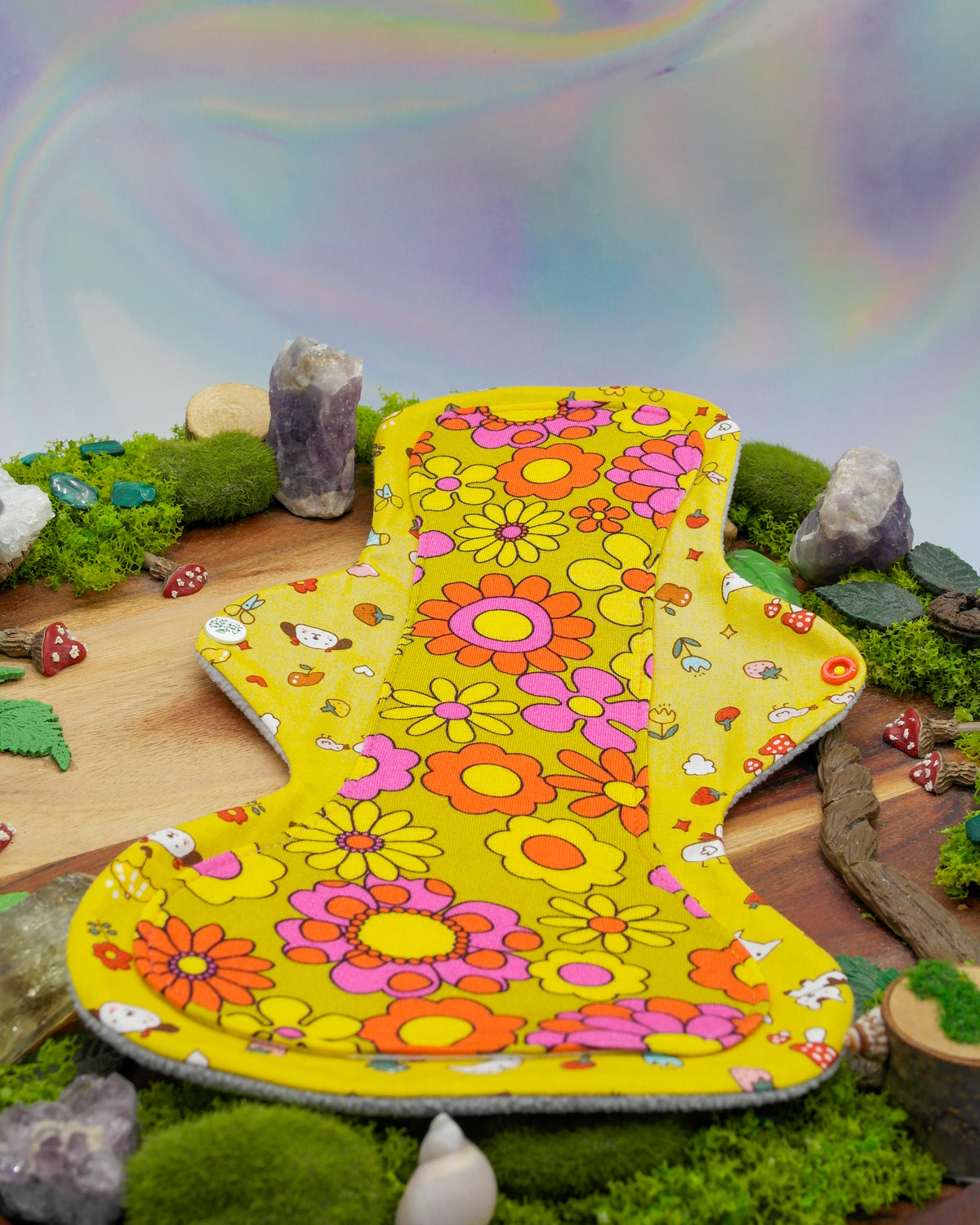 Reusable cloth pad 14" heavy (HH Mega Curvy Flare) - inner child