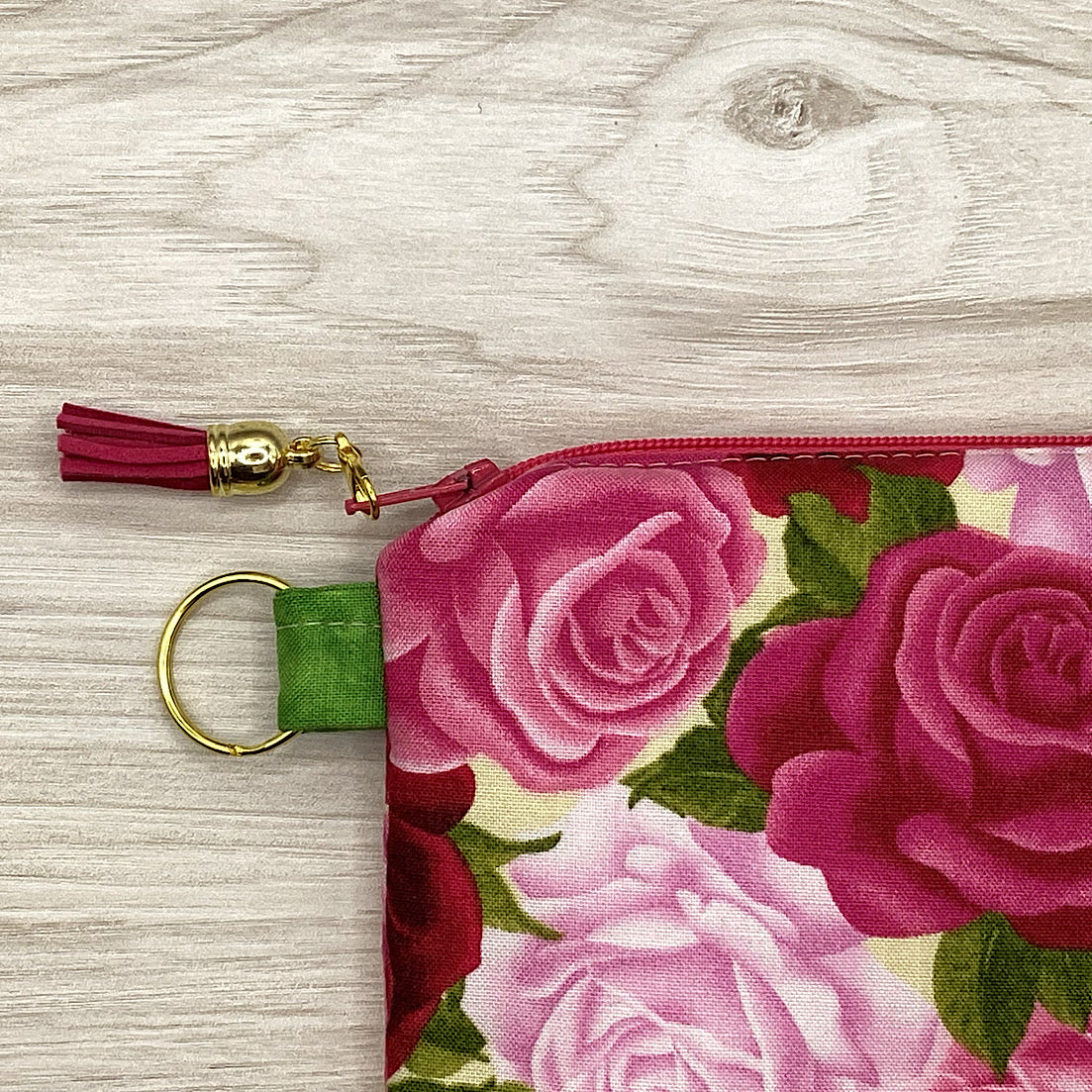 Pink & Red Roses Zip Pouch (21cm x 16cm) Fully lined, lightly padded