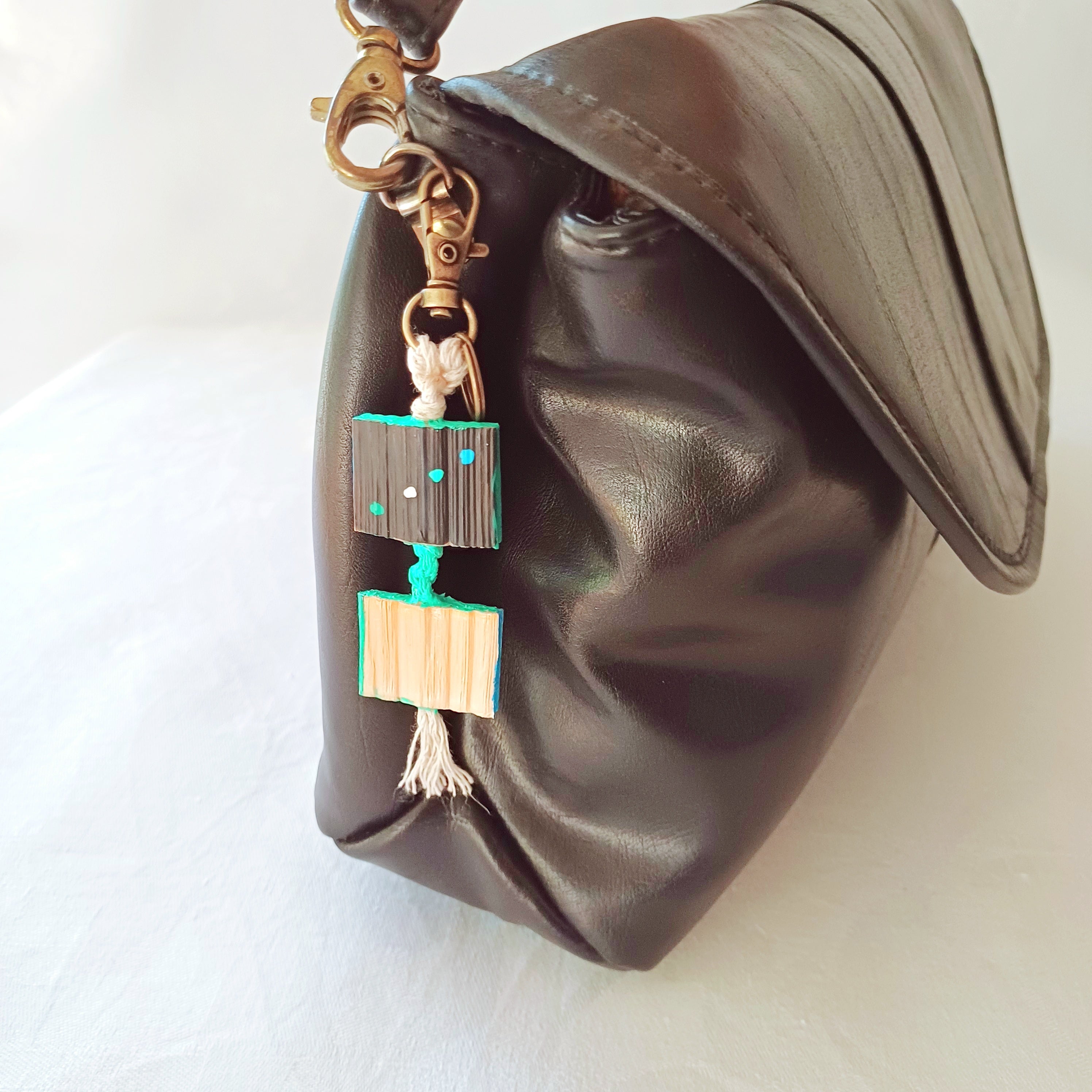 Bit and Piece Palm Leaf Charm Keyring Handmade Kantakoru