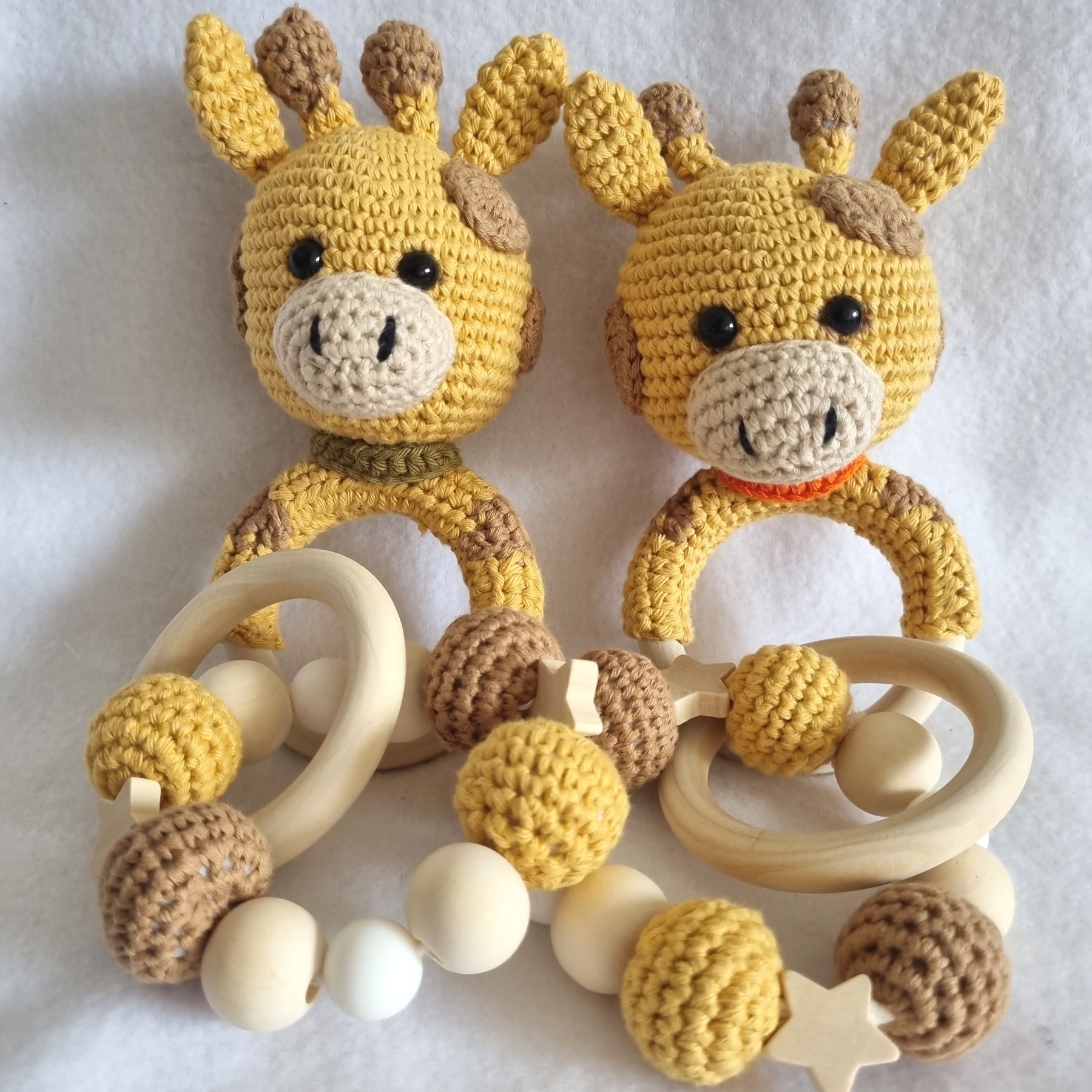 Handmade – Rattle & Sensory Bracelet toy – 7 designs – 100% Organic Cotton - BB06