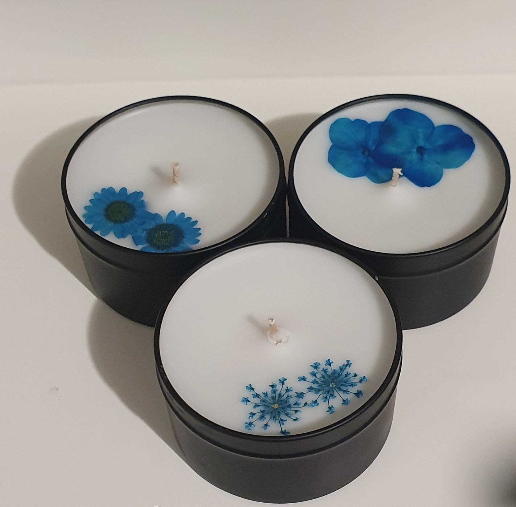 Dolce & Gabbana Inspired Soy Candle – Light Fragrance, Eco-Friendly, Australian Made, Gift Box With Ribbon Suitable for Any Occasion