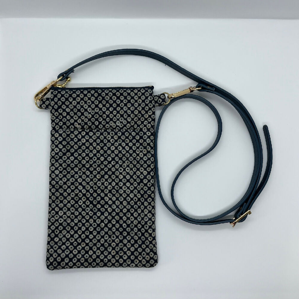 Crossbody phone bag