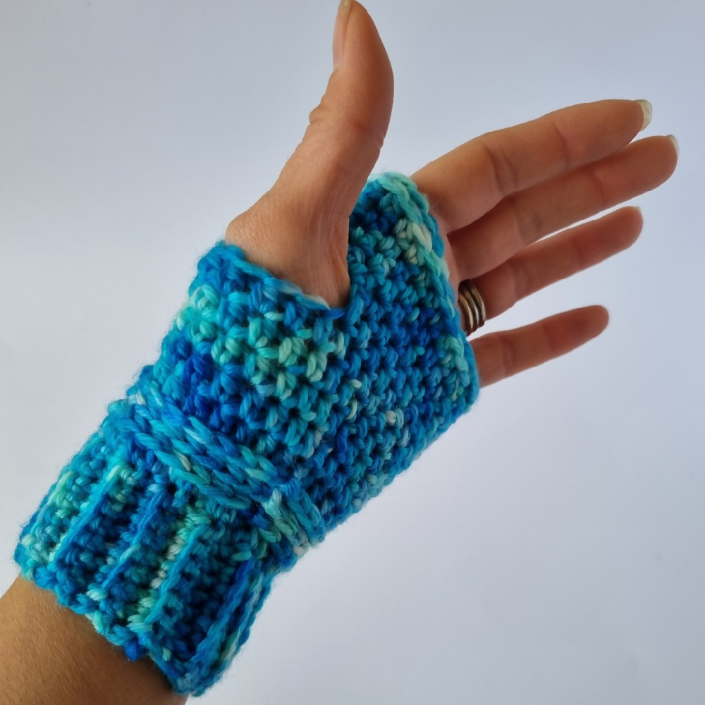 Crochet fingerless Mitts
