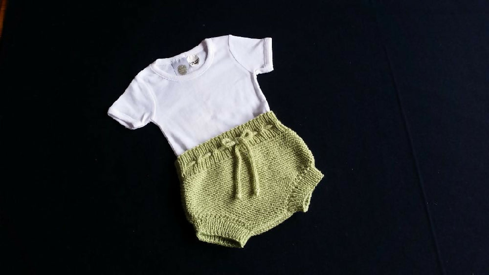 green picnic bloomers front black