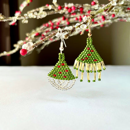 CHRISTMAS TREE | silver & gold | festive dangle earrings | beaded handmade