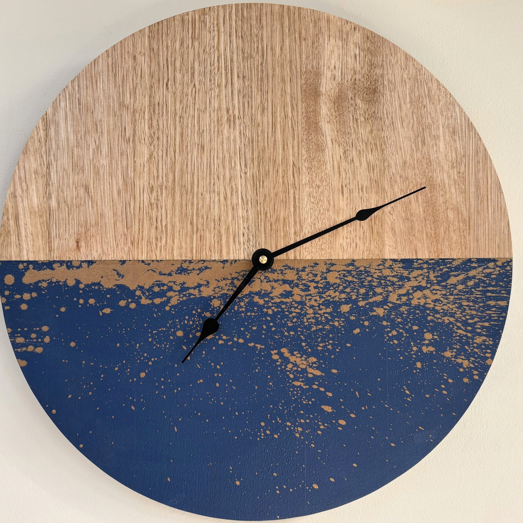 Horizon – Handmade Tasmanian Oak Wall Clock | Navy Blue Splatter Design, Silent Movement | 30cm or 40cm