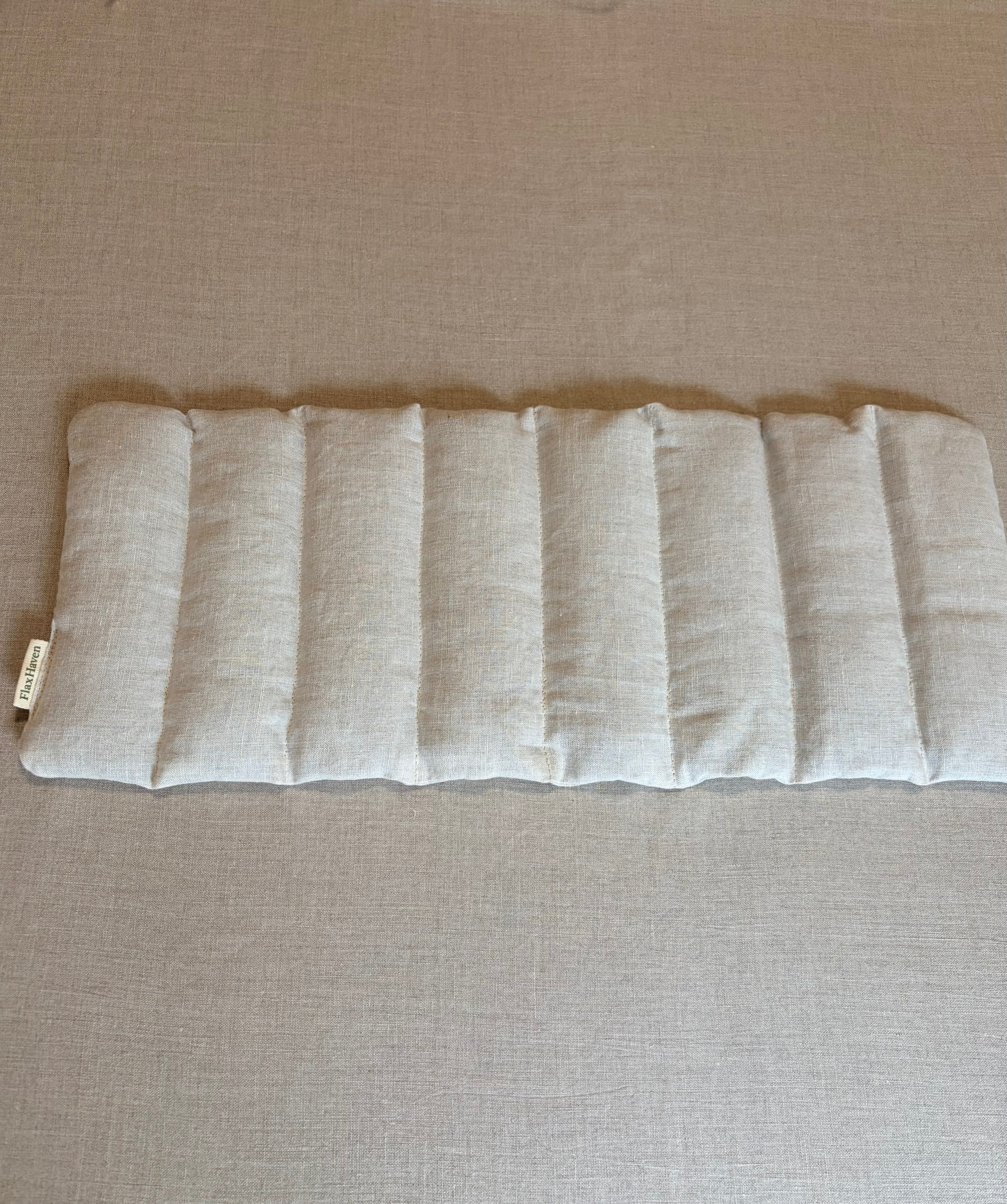 Essential Weighted Heat Pillow — Balanced Fit (Adaptive comfort system)
