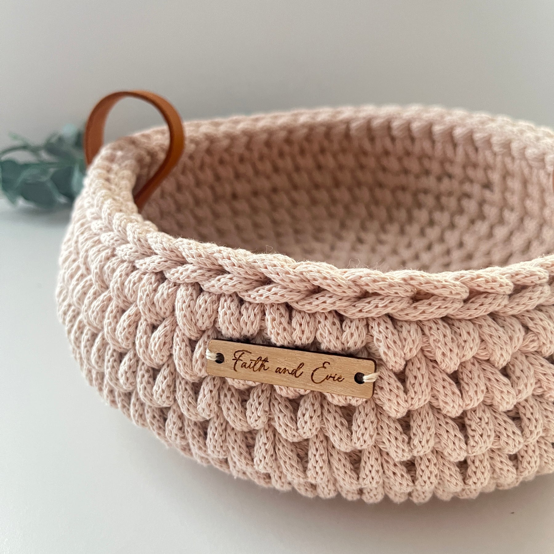 Crochet basket with handles - colour Nude