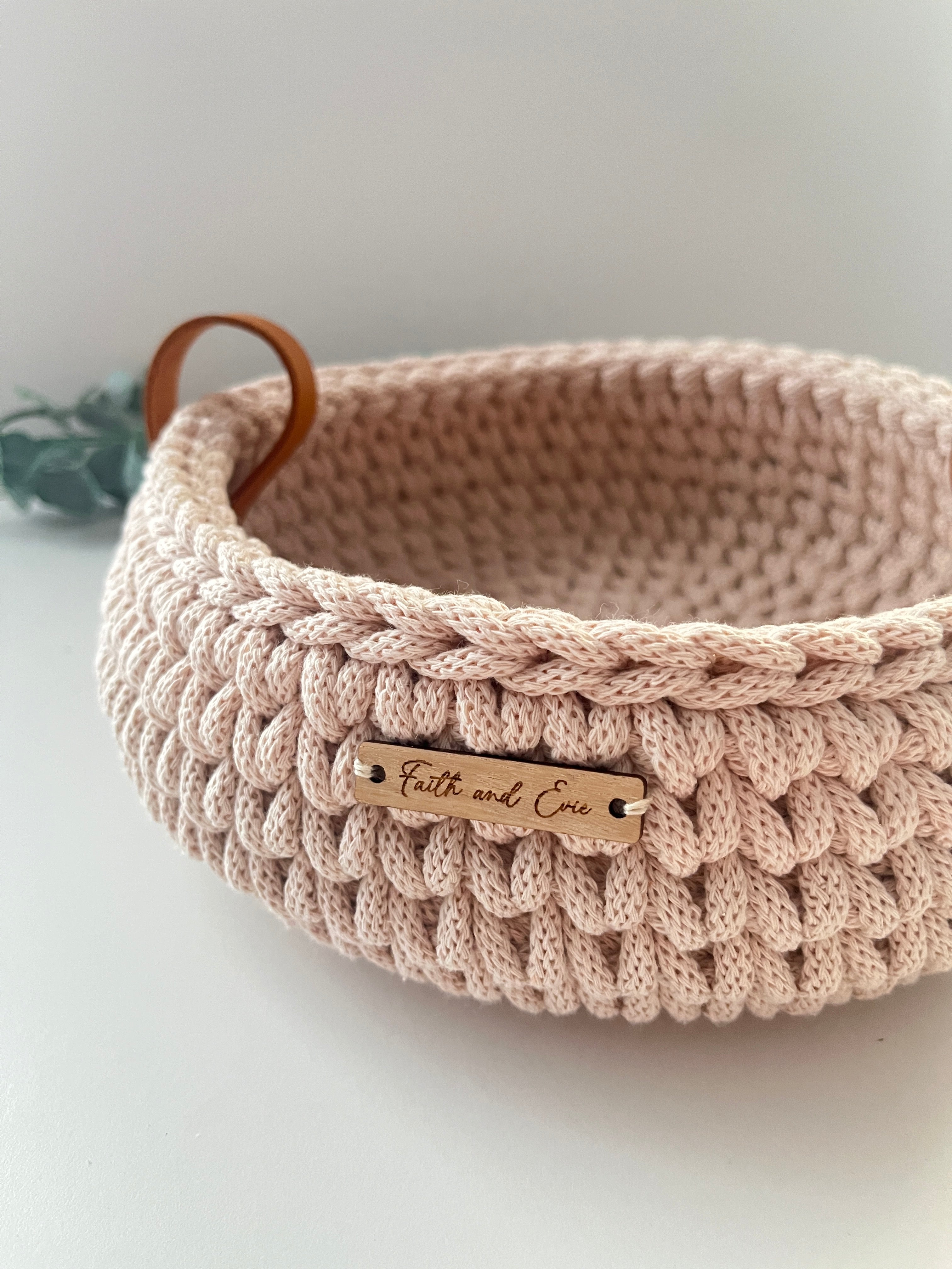 Crochet basket with handles - colour Nude
