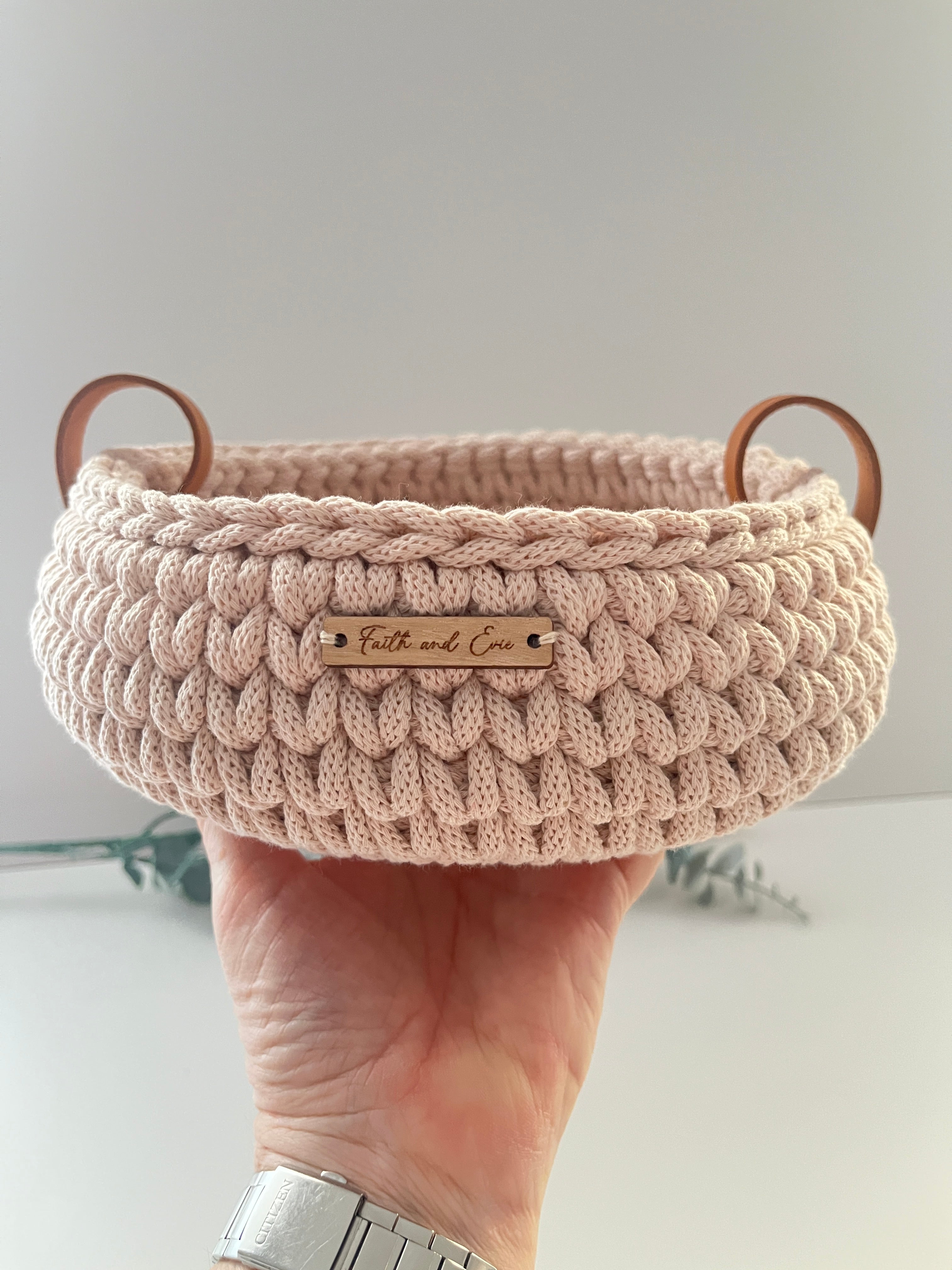 Crochet basket with handles - colour Nude