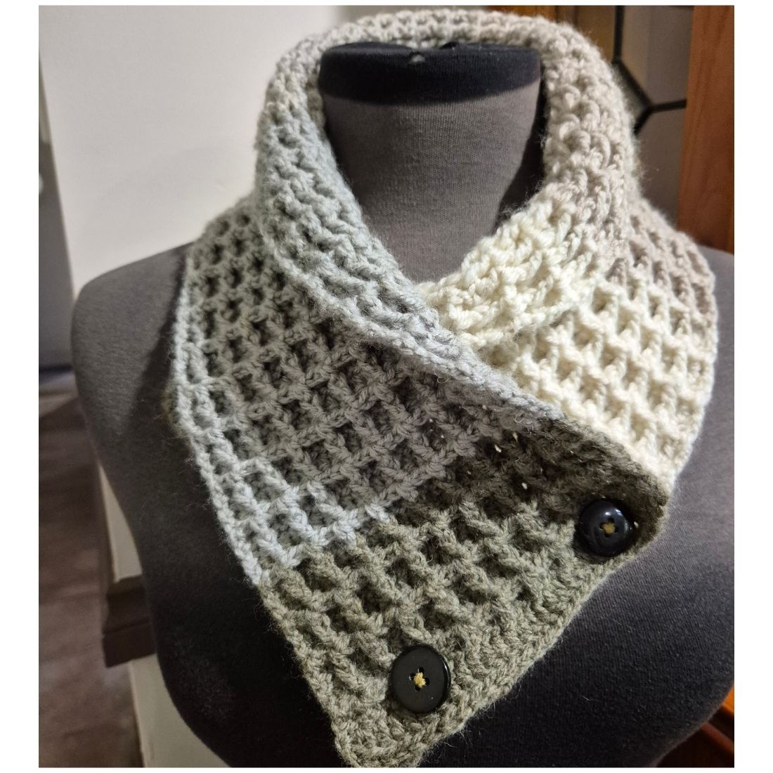 Handmade Crochet Cowl Neck Warmer Scarf Buttoned