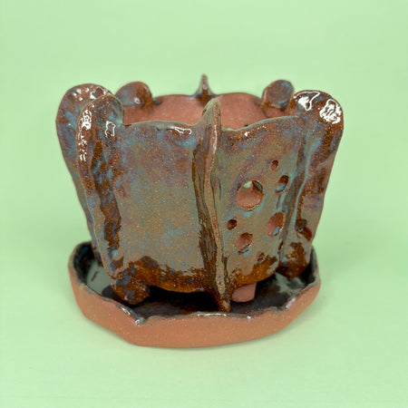 Ceramic orchid pot with ridges