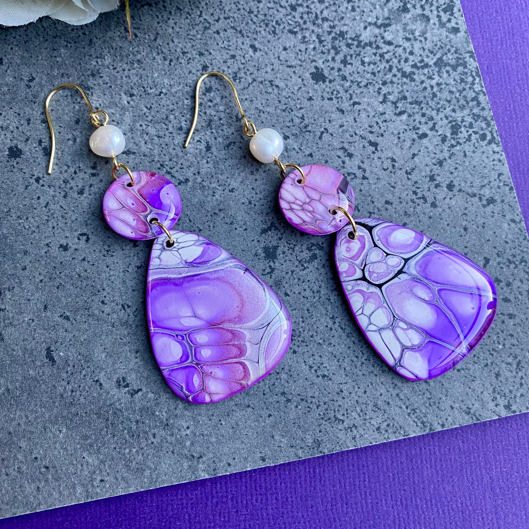 Freshwater Pearl Collection Lilac Earrings