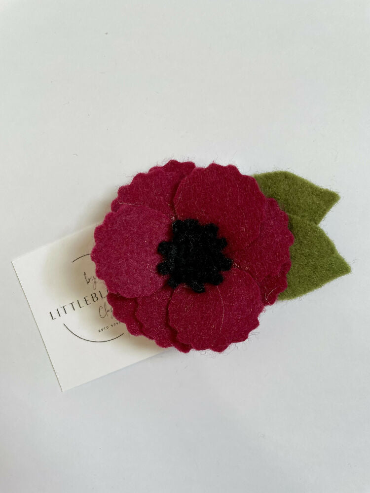 Mulberry Red Poppy clip
