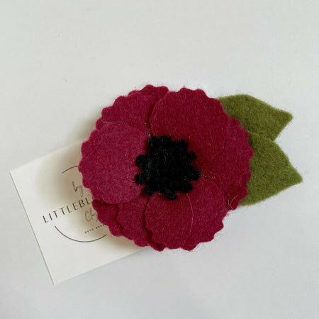 Mulberry Red Poppy clip