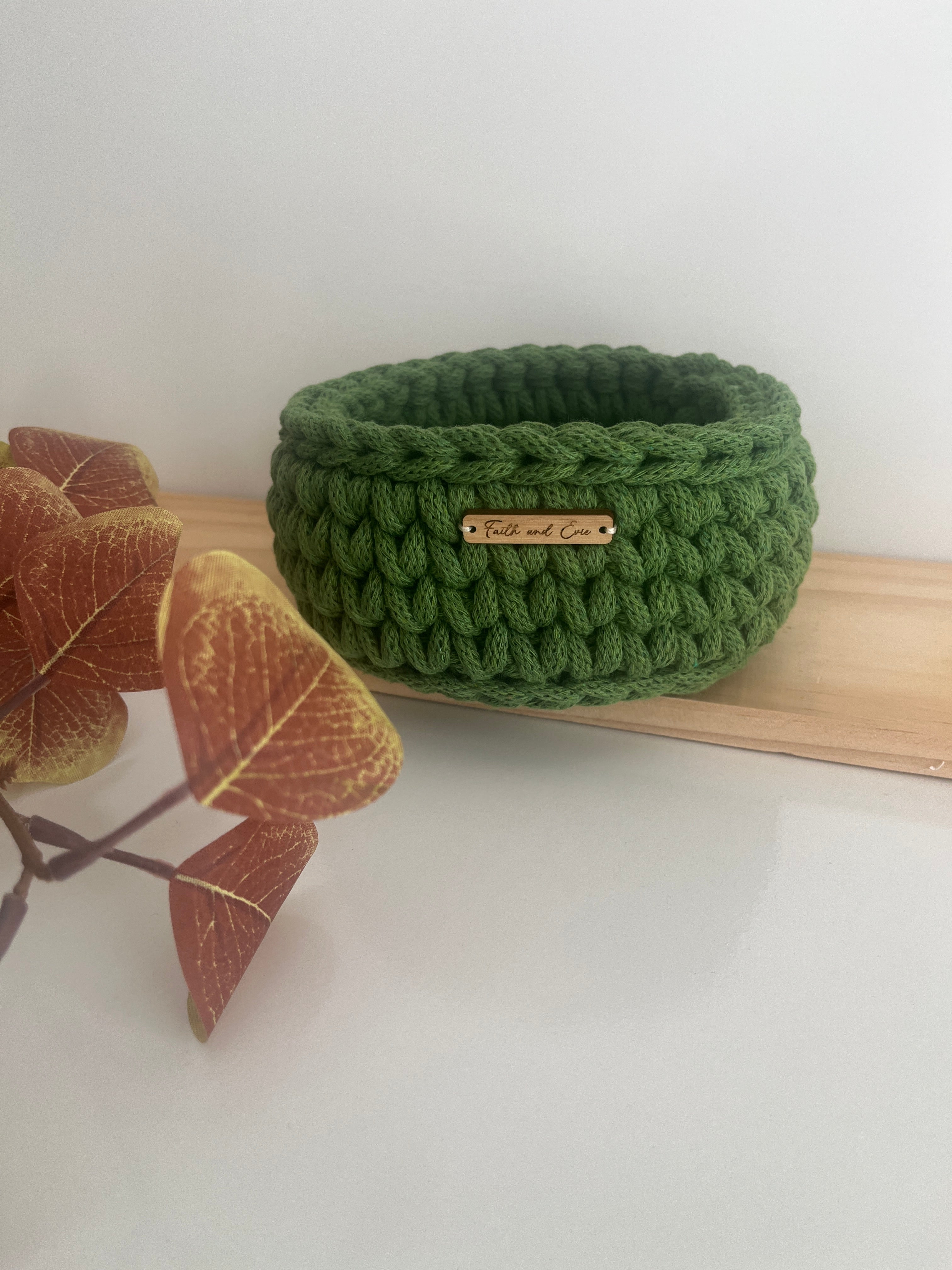 Small crochet basket - colour Fern