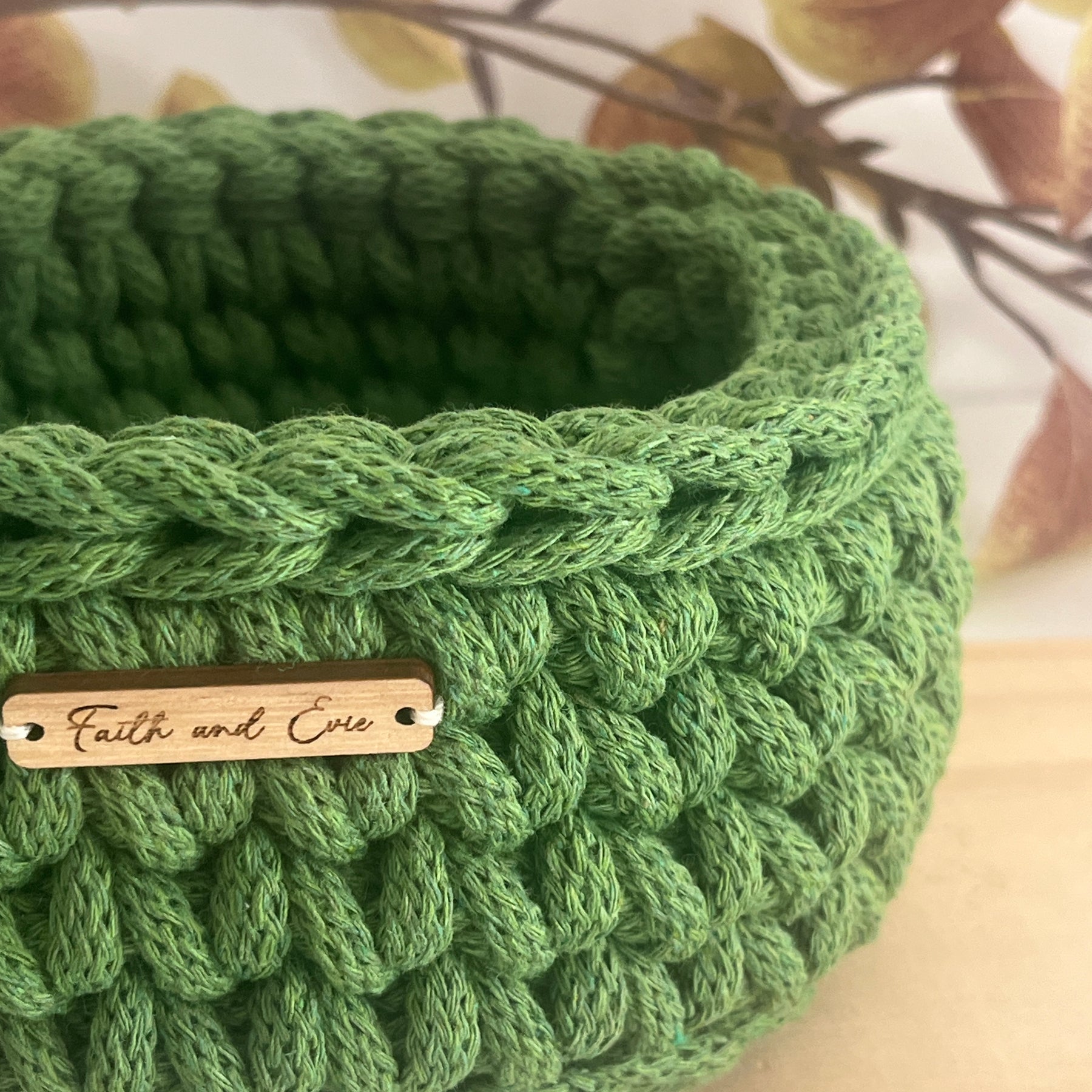 Small crochet basket - colour Fern