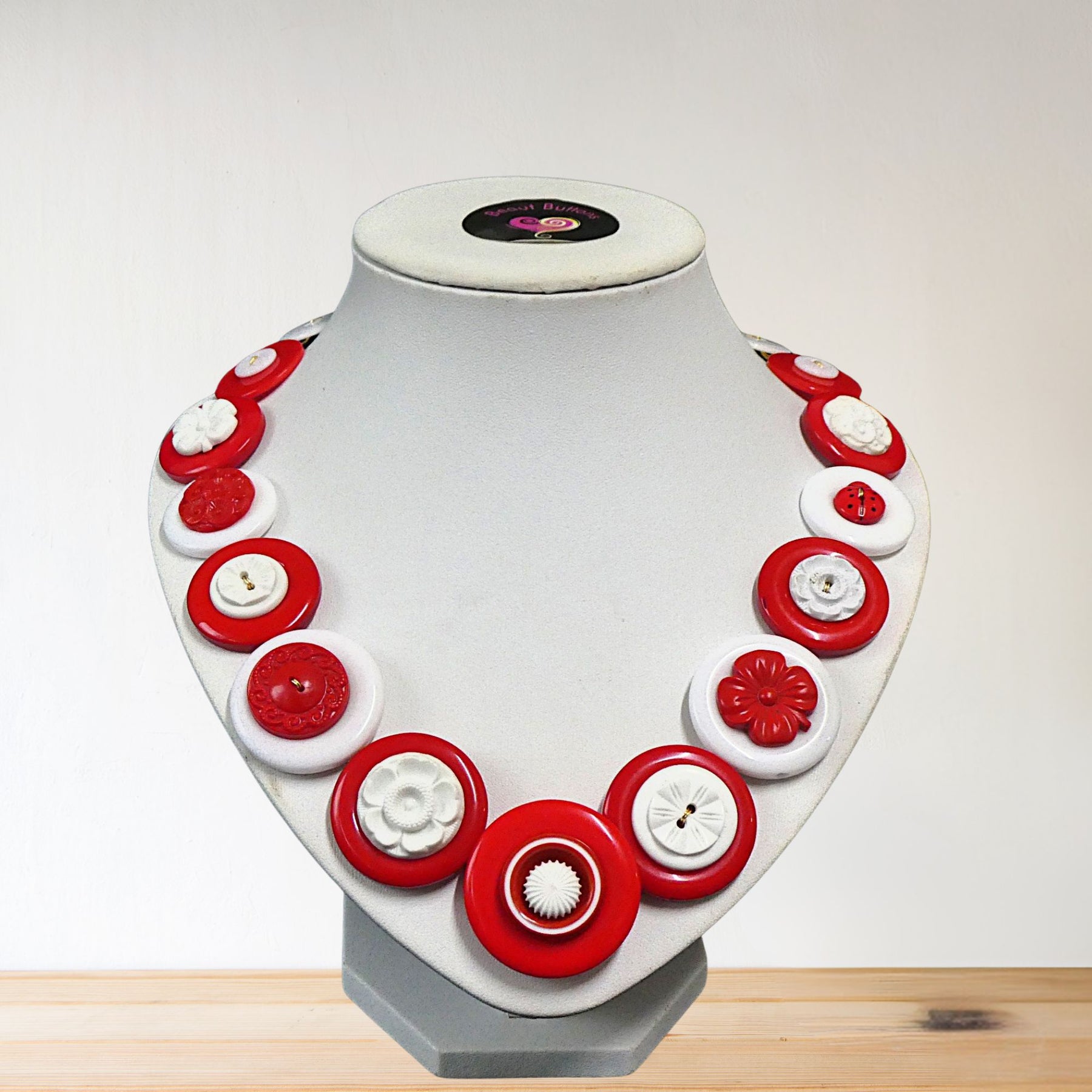 Button necklace - Red flowers